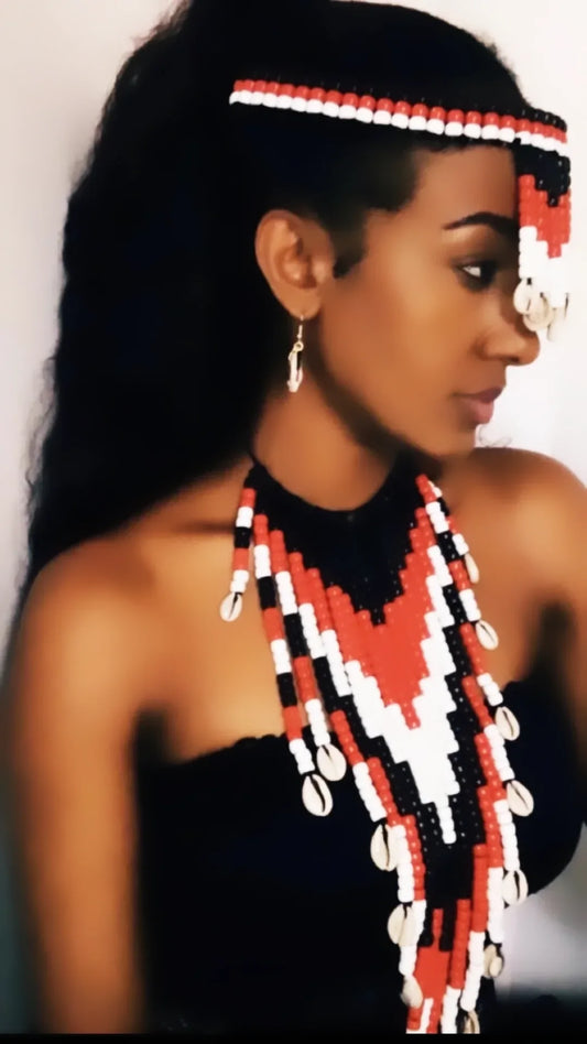 Ateetee~Essence